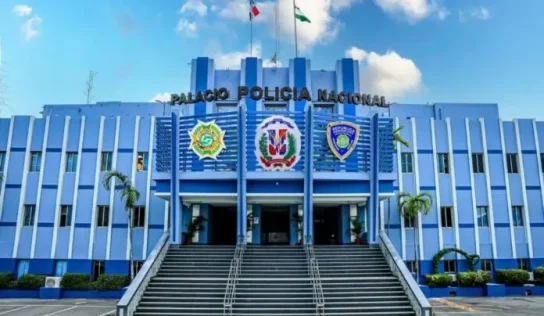 Desmantelan punto de drogas y alcohol adulterado en Santo Domingo Oeste; tres detenidos