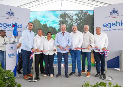 Presidente Abinader inaugura carretera Mata Bonita–Los Memisos, una obra clave para el desarrollo de Nagua