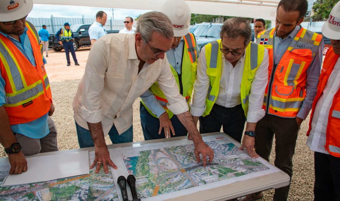 Abinader supervisa avances de la avenida República de Colombia, obra de RD$12 mil millones
