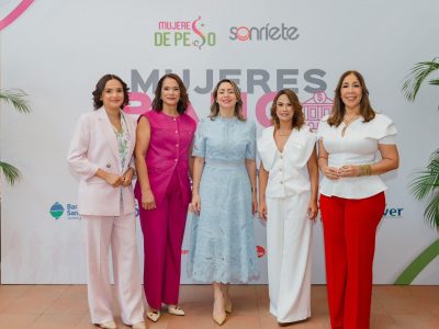 La ministra de la Mujer subraya efecto del crédito femenino en crecimiento económico