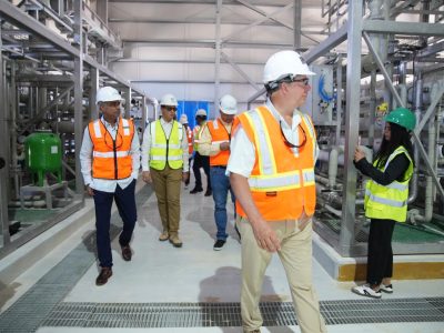 Gobierno supervisa avances de la central San Felipe I en Boca Chica