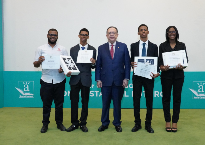 Banco Central premia a jóvenes en la XIII competencia ‘Economistas del Futuro’