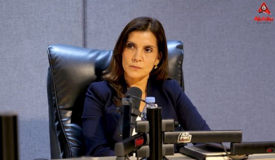Leah Campos cuestiona cuadro homosexual en embajada de EE. UU. en RD: “No representa a mi país”