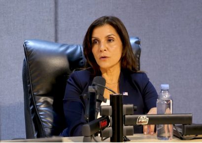 Embajadora de EE. UU. advierte que perseguirá el narcotráfico sin distinción de rango