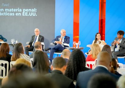 Expertos debaten sobre acuerdos penales, inteligencia artificial y justicia abierta para optimizar el sistema judicial en RD