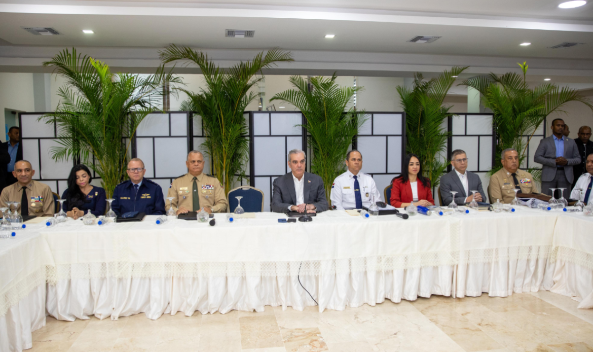Presidente Abinader encabeza reunión de seguimiento al Plan de Seguridad Ciudadana