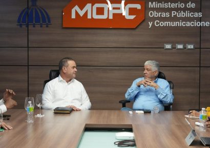 Gobierno lanza programa “Abriendo Caminos” para mejorar vías rurales en más de 240 km