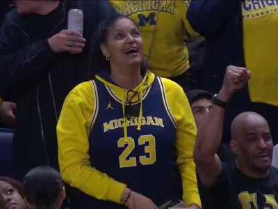 La madre de Yaxel Lendeborg celebra el triunfo de su hijo al coronarse campeón de la NCAA