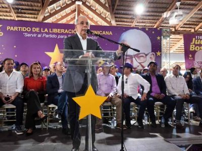 Danilo Medina lanza duras críticas al gobierno: “Yo me reuní con ellos, pero no tienen ningún plan”