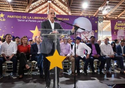 Danilo Medina lanza duras críticas al gobierno: «Yo me reuní con ellos, pero no tienen ningún plan»