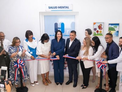 Raquel Arbaje inaugura nueva sala de atención de crisis en el Hospital Infantil Robert Reid Cabral