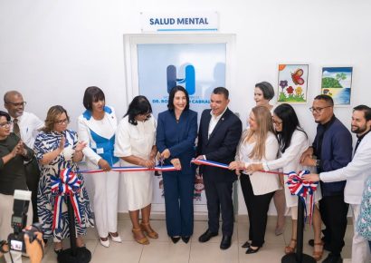 Raquel Arbaje inaugura nueva sala de atención de crisis en el Hospital Infantil Robert Reid Cabral