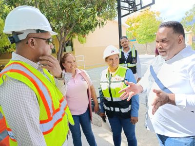 Infraestructura Escolar intervendrá 83 escuelas del sur con plan de impermeabilización de techos