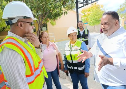 Infraestructura Escolar intervendrá 83 escuelas del sur con plan de impermeabilización de techos