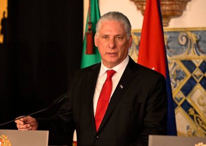 El presidente de Cuba afirma que los cubanos defenderían la isla «hasta morir» ante una posible invasión de EE.UU.