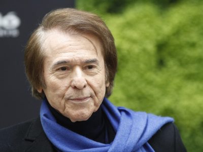 Diputados reconocen a Raphael por su trayectoria y vínculo cultural con RD