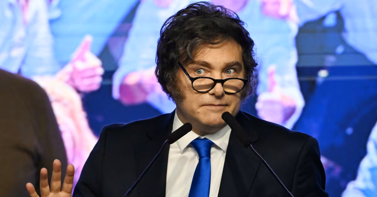 Argentina: Gobierno de Javier Milei revoca acreditaciones a medios tras presunta campaña de desinformación