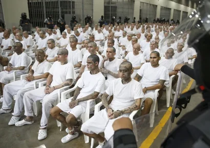 El Salvador impulsa juicio masivo contra más de 400 pandilleros