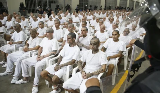 El Salvador impulsa juicio masivo contra más de 400 pandilleros