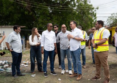 Ito Bisonó supervisa hospital en Altamira y proyecto habitacional en Montellano