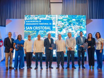 Gobierno presenta Plan de Ordenamiento Territorial de San Cristóbal y reactiva las Cuevas del Pomier