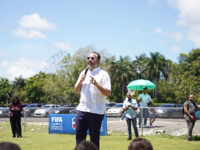 Celebrado por todo lo alto el lanzamiento del programa FIFA Football for Schools en República Dominicana