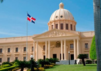 Gobierno dispone medidas obligatorias de ahorro energético en instituciones públicas