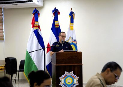 La Policía Nacional fortalece la formación de sus miembros con nuevos proyectos educativos