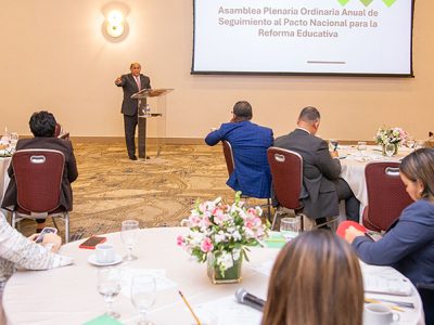 Santos Badía propone al CES liderar transformación integral del sistema educativo