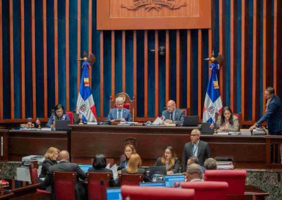 Senado aprueba en primera lectura proyecto para pago de deudas viejas a contratistas del Estado