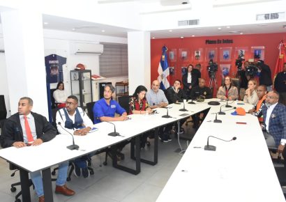 Alcaldía del DN mantiene en las calles más de 1,100 brigadistas para mitigar efectos de la vaguada
