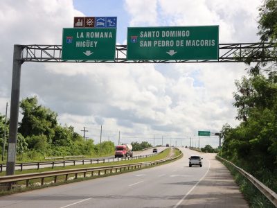 Un muerto y tres heridos tras accidente en la Autovía del Este, San Pedro de Macorís
