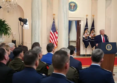 Trump asegura que la guerra en Irán terminará en semanas y promete golpes “de extrema dureza”