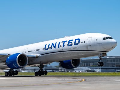 United Airlines incrementa sus tarifas hasta un 20% ante el aumento del costo del combustible