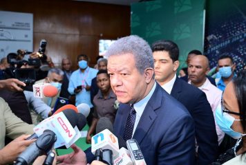 Leonel Fernández asegura no haber sido invitado al diálogo gubernamental por crisis petrolera