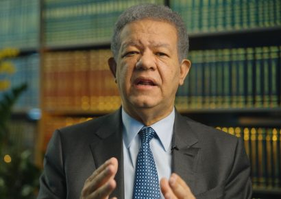 Leonel Fernández acusa al Gobierno de improvisar con el destino del país