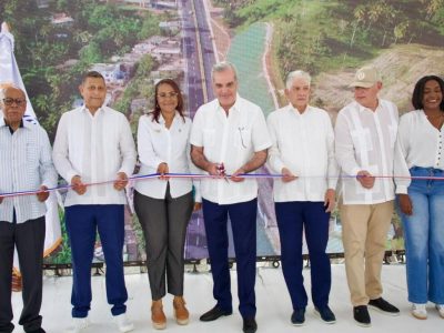 Presidente Abinader inaugura nueva entrada a Samaná con cuatro carriles, mejorando conectividad y turismo
