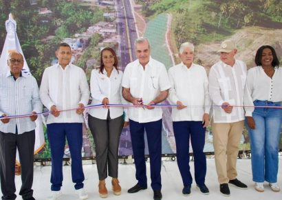 Presidente Abinader inaugura nueva entrada a Samaná con cuatro carriles, mejorando conectividad y turismo