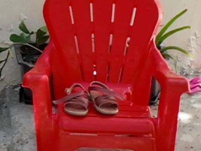 Tragedia: niña de 3 años muere asfixiada y hermana de 11 habría estado en la escena