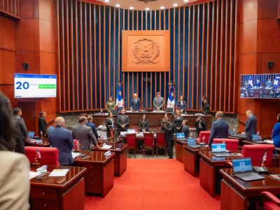 Senado aprueba en primera lectura ley contra publicidad engañosa en sector inmobiliario