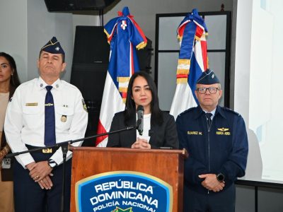 Ministra Raful aclara que no hay evidencia de que el chofer se detuviera en el destacamento de Santiago