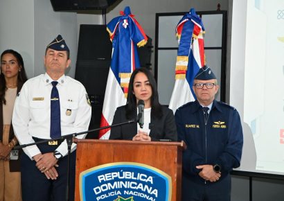 Ministra Raful aclara que no hay evidencia de que el chofer se detuviera en el destacamento de Santiago