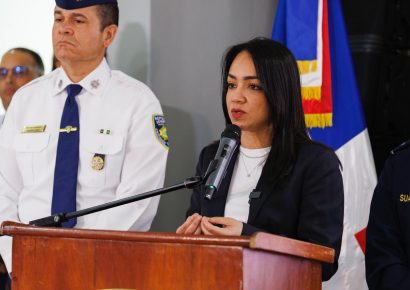 La ministra Faride Raful informó que se investigan las causas del apagón que afectó el Metro de Santo Domingo