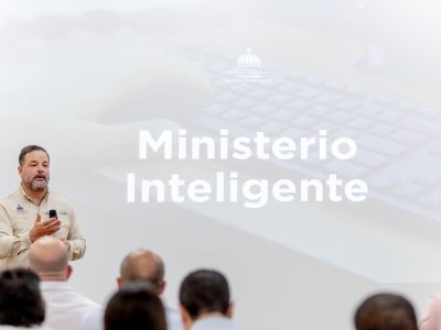 Ministro Paíno Henríquez impulsa modelo “Ministerio Inteligente” para modernizar la gestión ambiental en RD