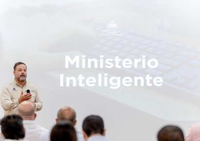 Ministro Paíno Henríquez impulsa modelo “Ministerio Inteligente” para modernizar la gestión ambiental en RD