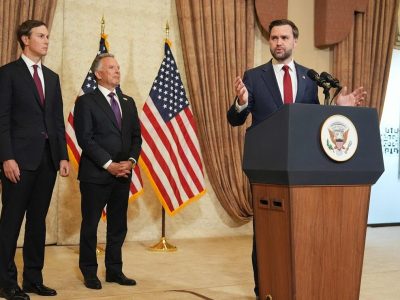 EE.UU. dispuesto a apoyar la prosperidad de Irán si renuncia a armas nucleares, afirma JD Vance