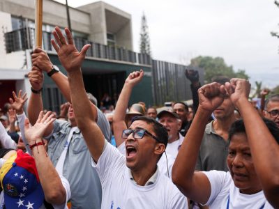 Oposición venezolana exige elecciones presidenciales por la «ausencia absoluta» de Maduro tras 90 días de vacío en el poder