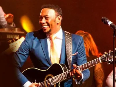 Anthony Santos produce ‘No Llores’, el nuevo sencillo de su hijo Yordi Saints