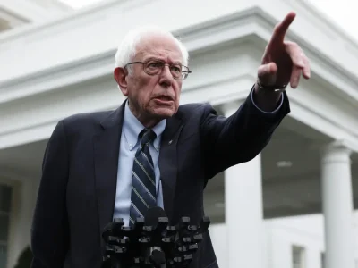 El senador estadounidense Bernie Sanders advierte sobre riesgos de la IA en el manejo de datos personales