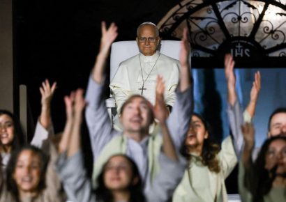 El papa León XIV llama a la comunidad educativa a reforzar la formación del pensamiento crítico en los jóvenes